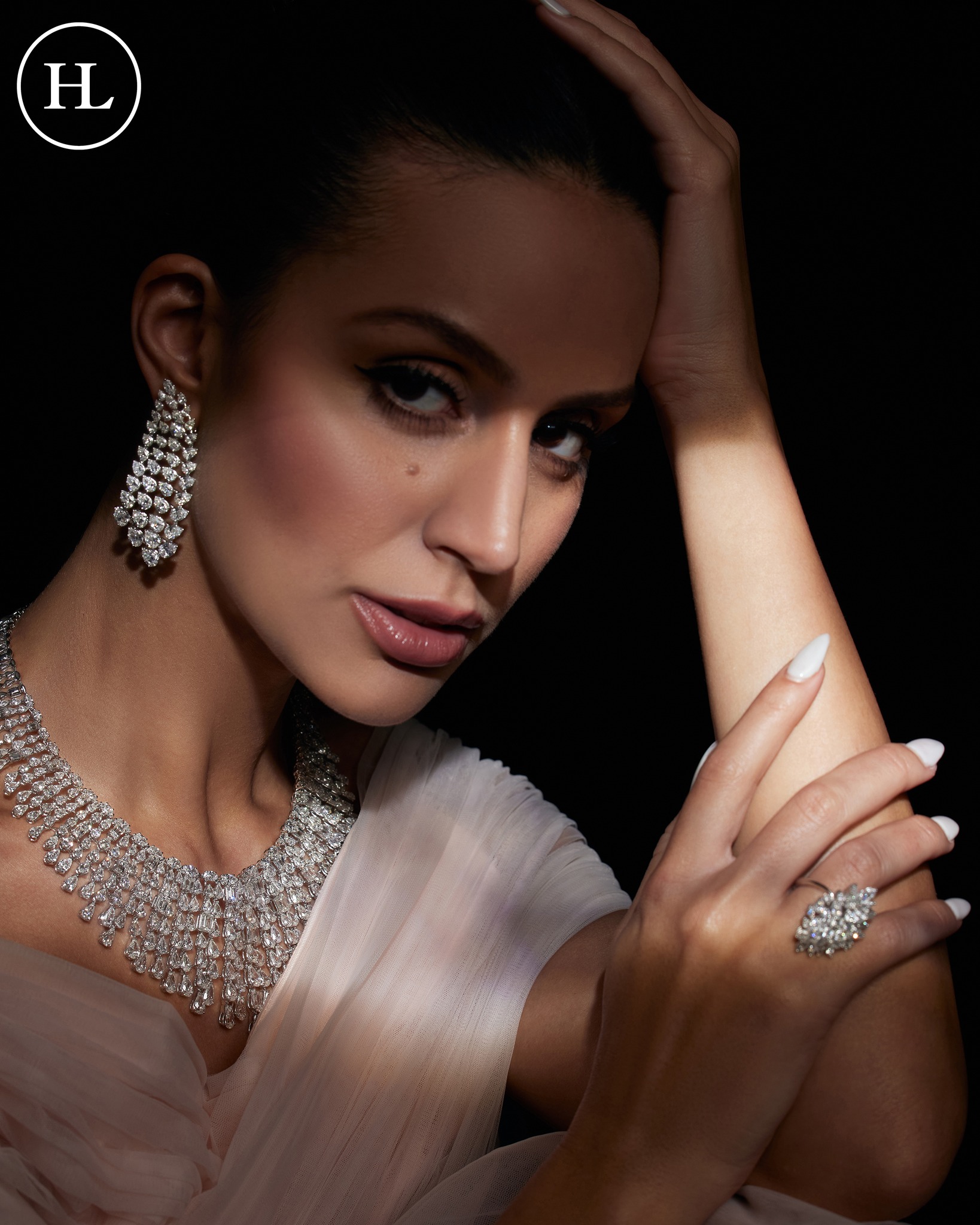 Transcend Fashion And Stand Out With Cocktail Jewellery